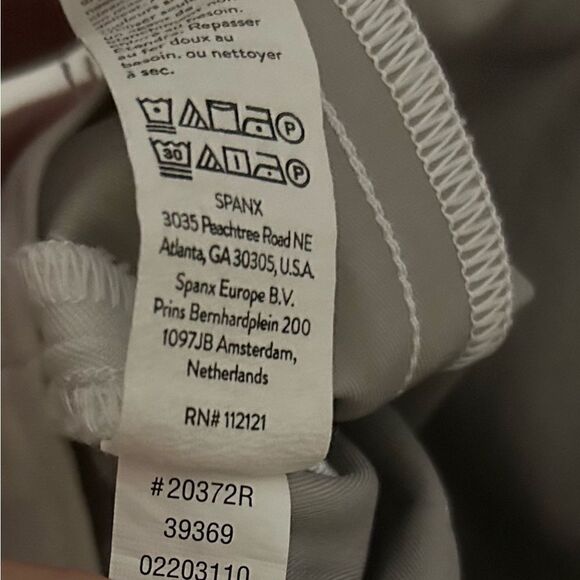 Spanx Womens On-the-Go Slim Straight Ankle Pant 20372R Classic White Medium 148 - Picture 9 of 12